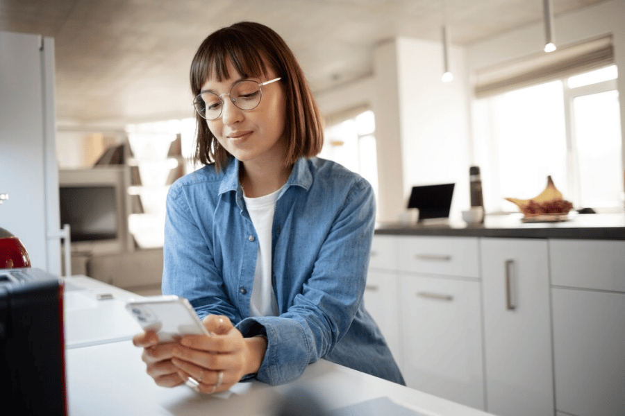 https_www_freepik_com_free_photo_young_woman_using_home_technology_21196777_htm_fromview_search_page_1_position_11_uuid_a1e1fc4f_3800_466c_a57b_ca2e47424ef7_query_email-1